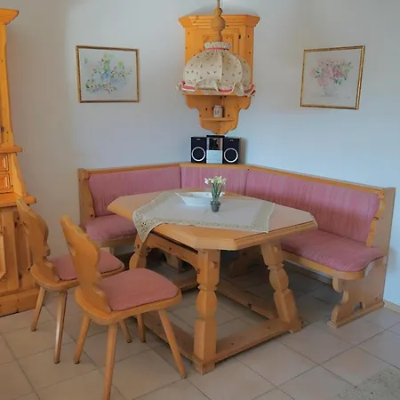 Haus Berghof Moselpanorama * Neumagen-Dhron